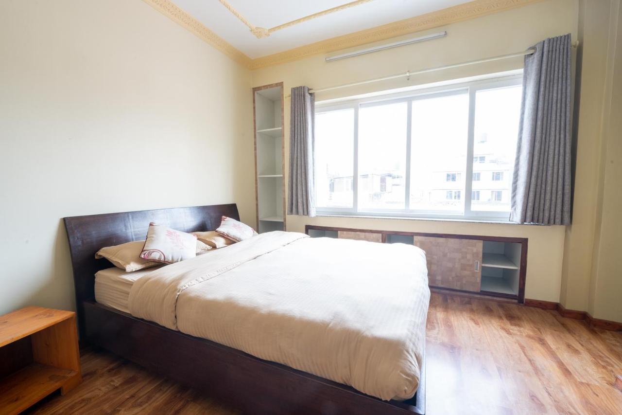Shine Homestay Famille Francophone - Shine Home And Apartment Катманду Екстериор снимка
