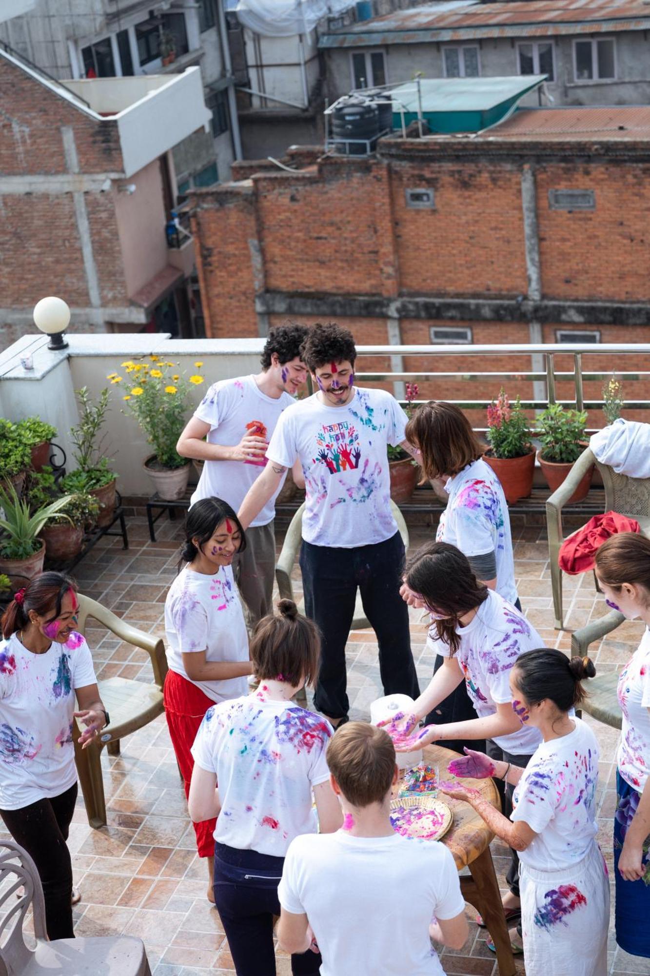 Shine Homestay Famille Francophone - Shine Home And Apartment Катманду Екстериор снимка